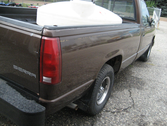 Image Title 1988 GMC 1500 Sierra Long Box 8' Pickup V6  3 Speedo